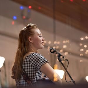 Meet your Posher, Toni